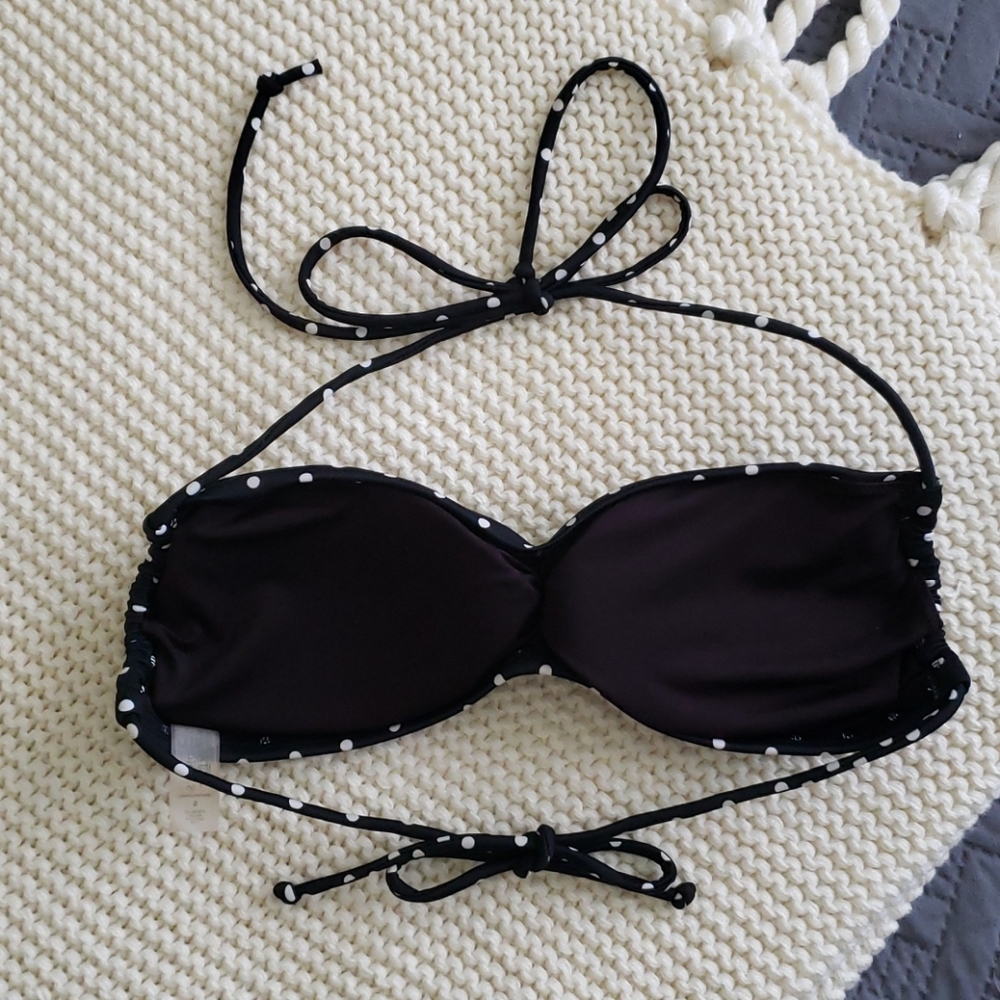 VS String Bikini - Picture 2 of 4